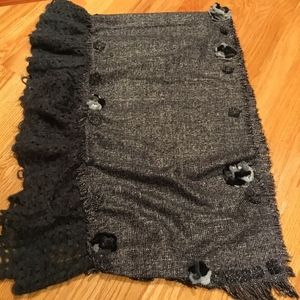 Scarf/poncho